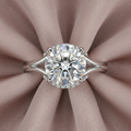 The Séraphine — 2.65ct Round Cathedral